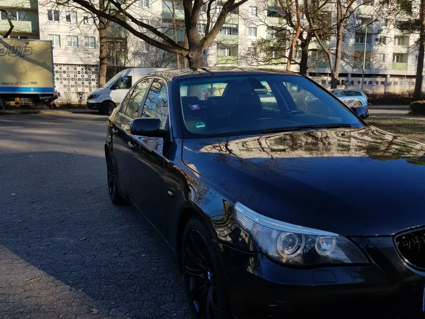 BMW 525 525d Aut. Чорний - 2