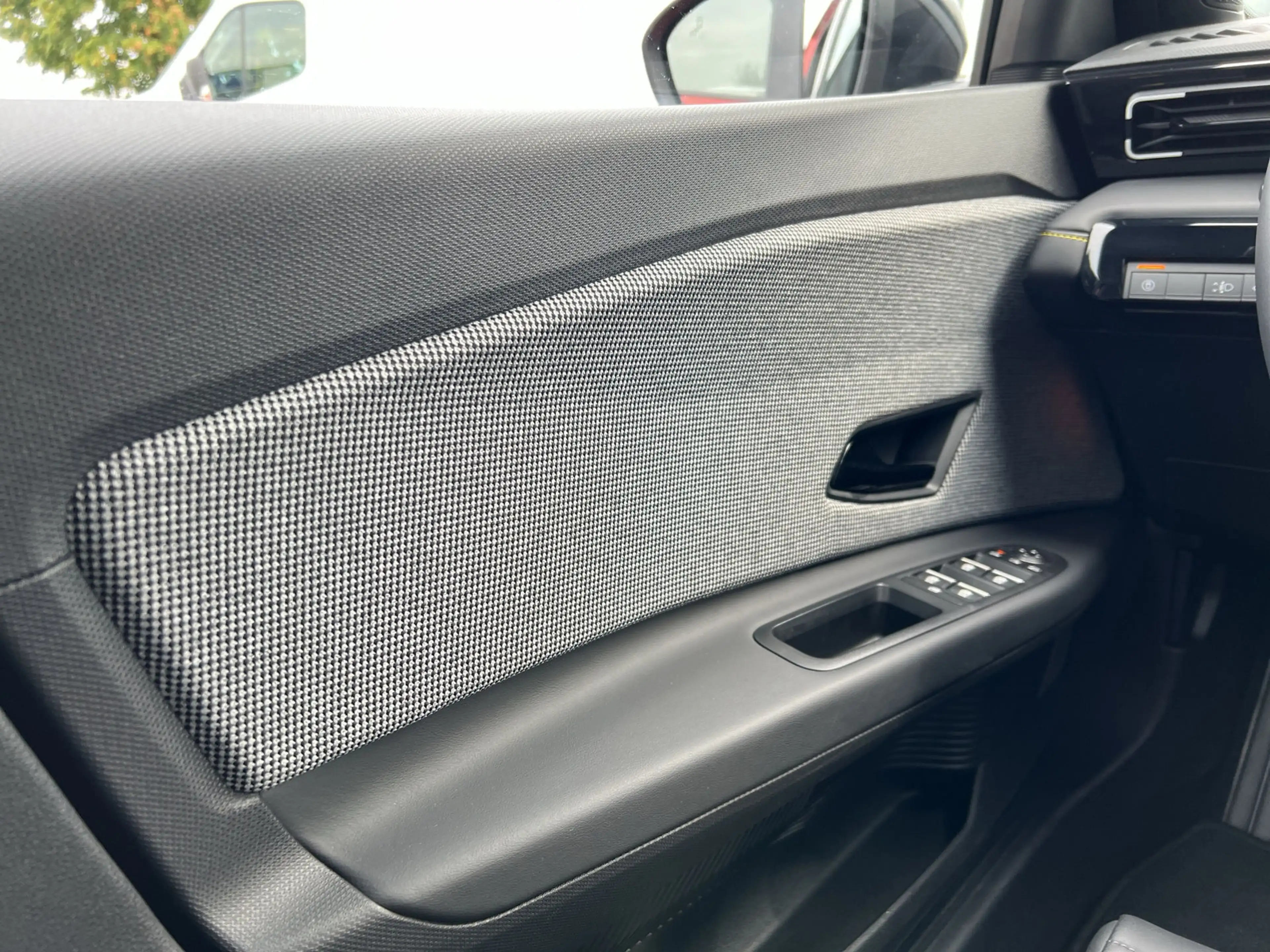 Renault R 4 150 Comfort Range Iconic SHZ+V2L+RFK — photo 13