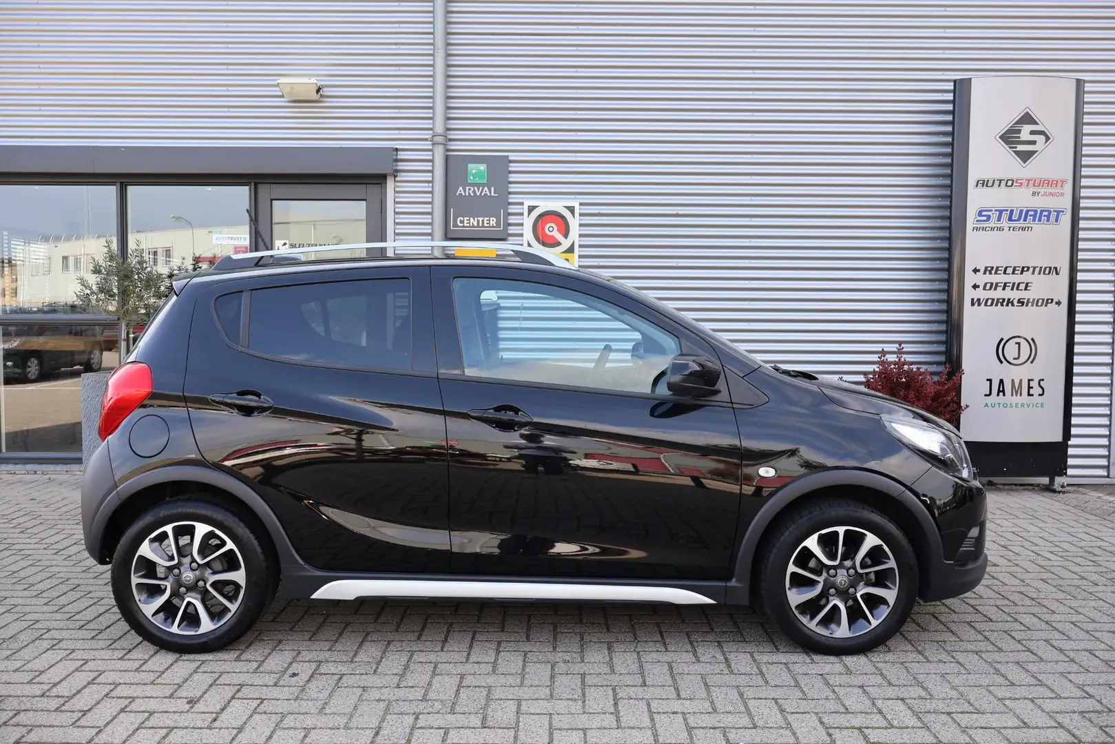 Opel Karl 1.0 Rocks Online Edition NL-Auto | 1e Eigenaar | D Zwart - 2