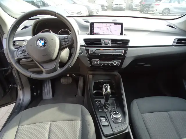 BMW X1 view 9