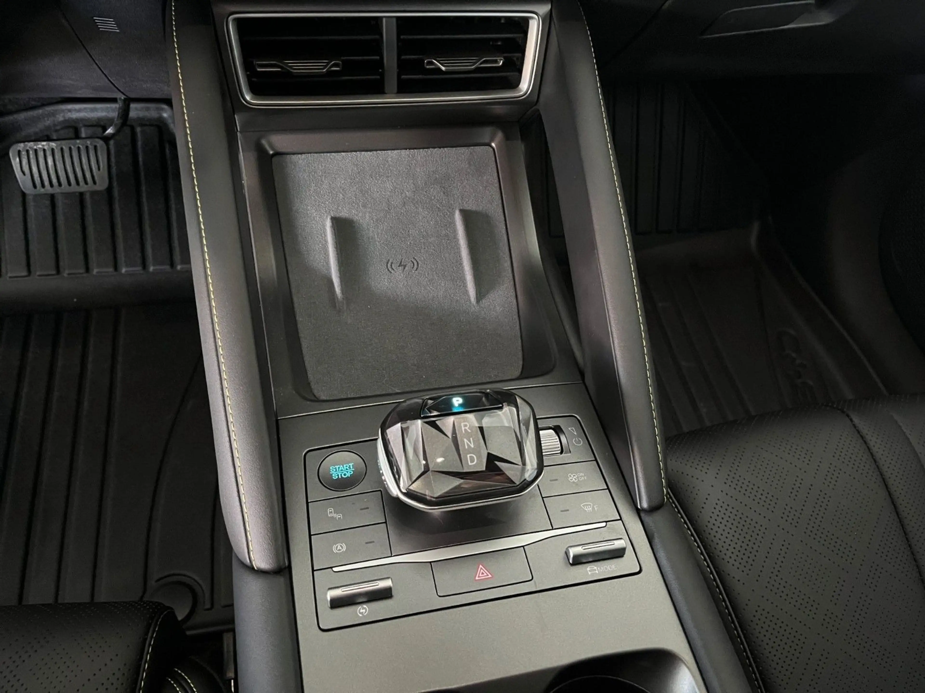 BYD Atto 2 Boost /PANO-DA/ACC/LEDER/360°/SHZ/ — photo 12
