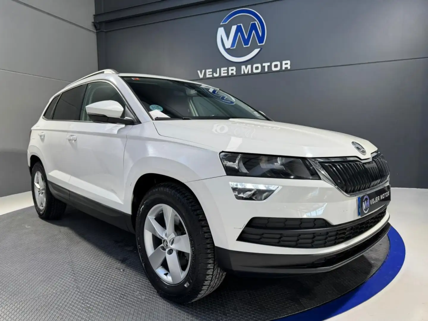 Skoda Karoq 2.0TDI AdBlue Scout 4x4 DSG 110kW Blanc - 1