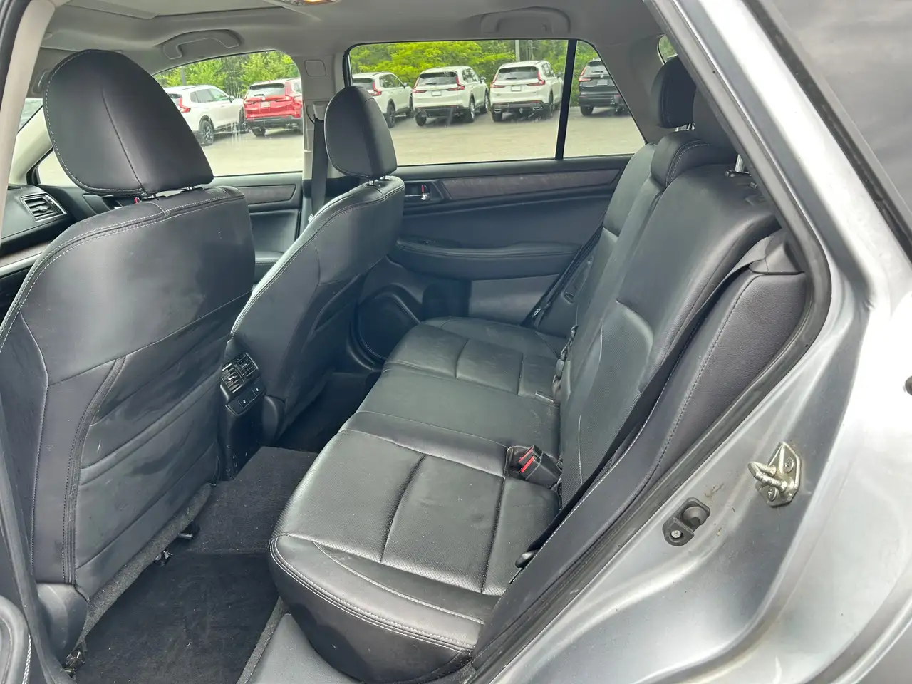 Subaru OUTBACK fotografie Subaru OUTBACK