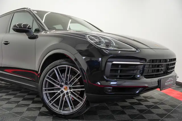 Porsche Cayenne view 6