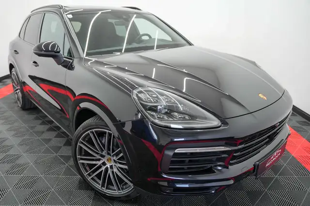 Porsche Cayenne view 10