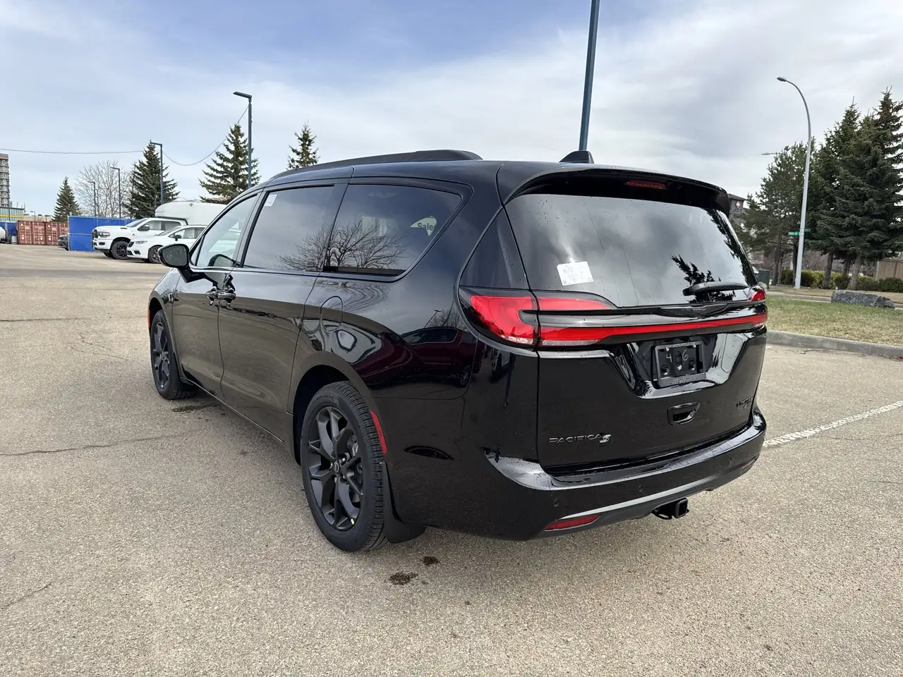 Chrysler Pacifica снимка Chrysler Pacifica