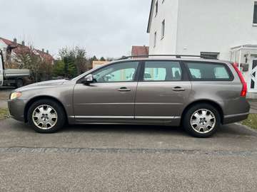 V70 Diesel 2.4 D5 Momentum AHK, Leder, Xenon