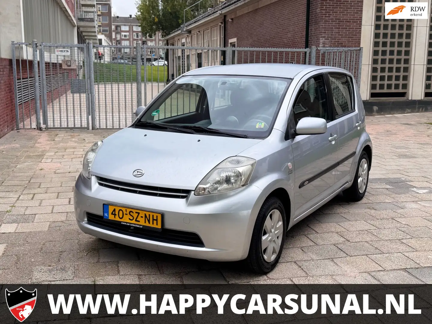 Daihatsu Sirion 2 1.3-16V Comfort, AIRCO, APK, STUURBEKR Gris - 1