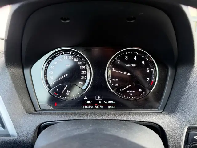 BMW 1 Series view 13