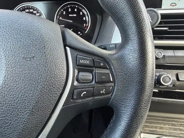 BMW 1 Series view 15