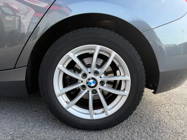 BMW 1 Series view 27