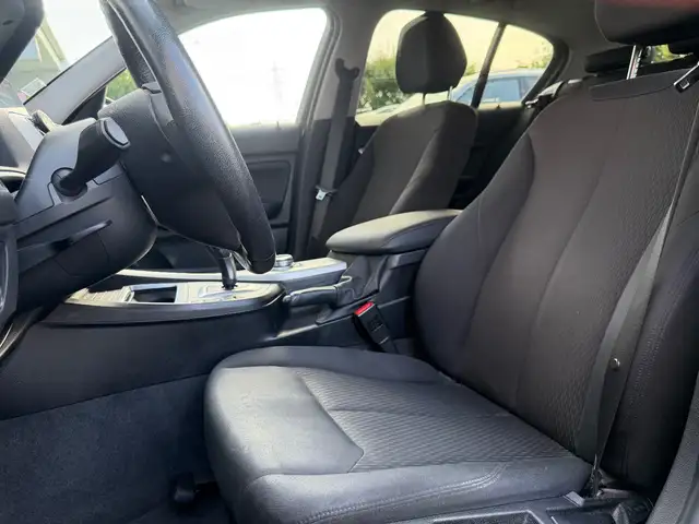 BMW 1 Series view 9