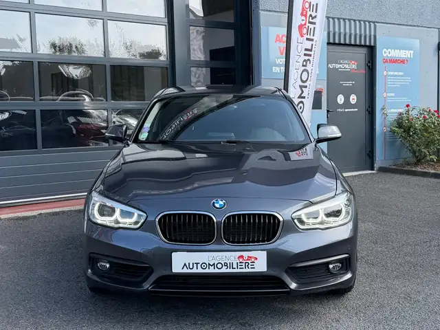 BMW 1 Series view 3