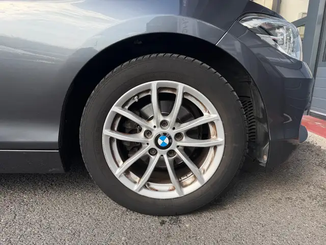 BMW 1 Series view 29