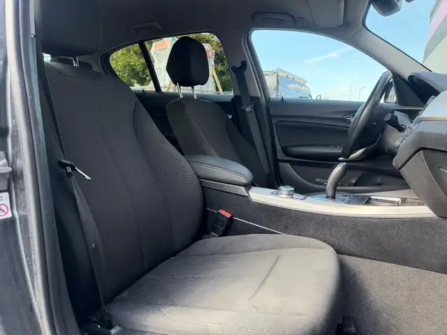 BMW 1 Series view 10