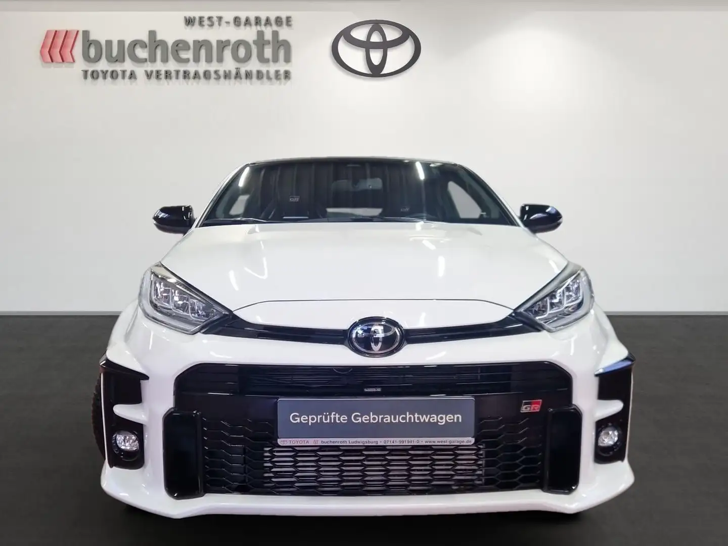 Toyota Yaris + GR High-Performance-Paket Weiß - 2