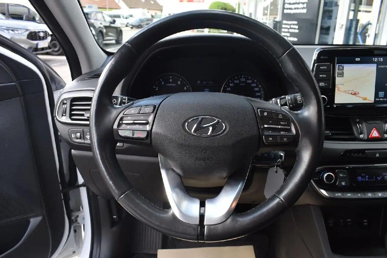 Hyundai i30 YES!, миниатюра 10