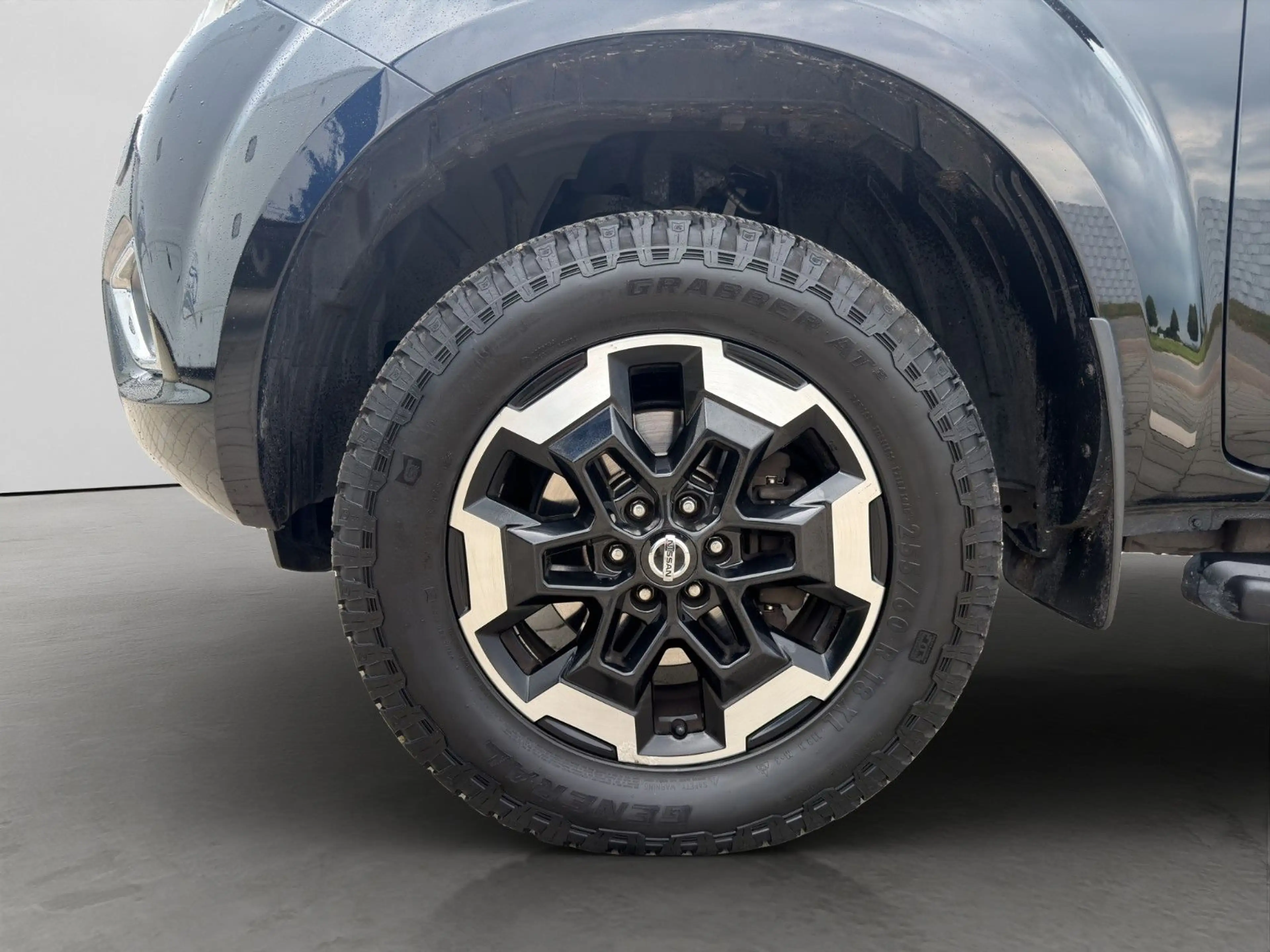 Nissan Navara Aut 4x4 DoKa KLIMA SITZH AHK Scheckheft — photo 9