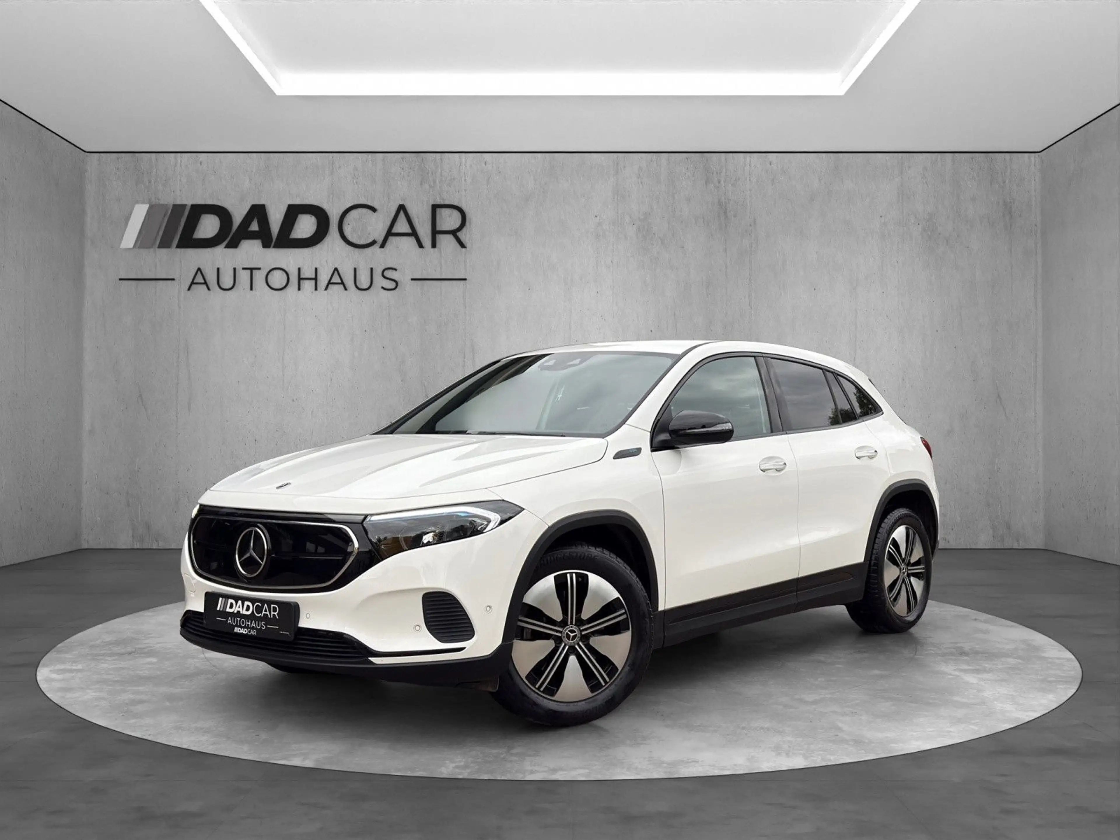 Mercedes-Benz EQA 250 *CARPLAY*LED*RFK*