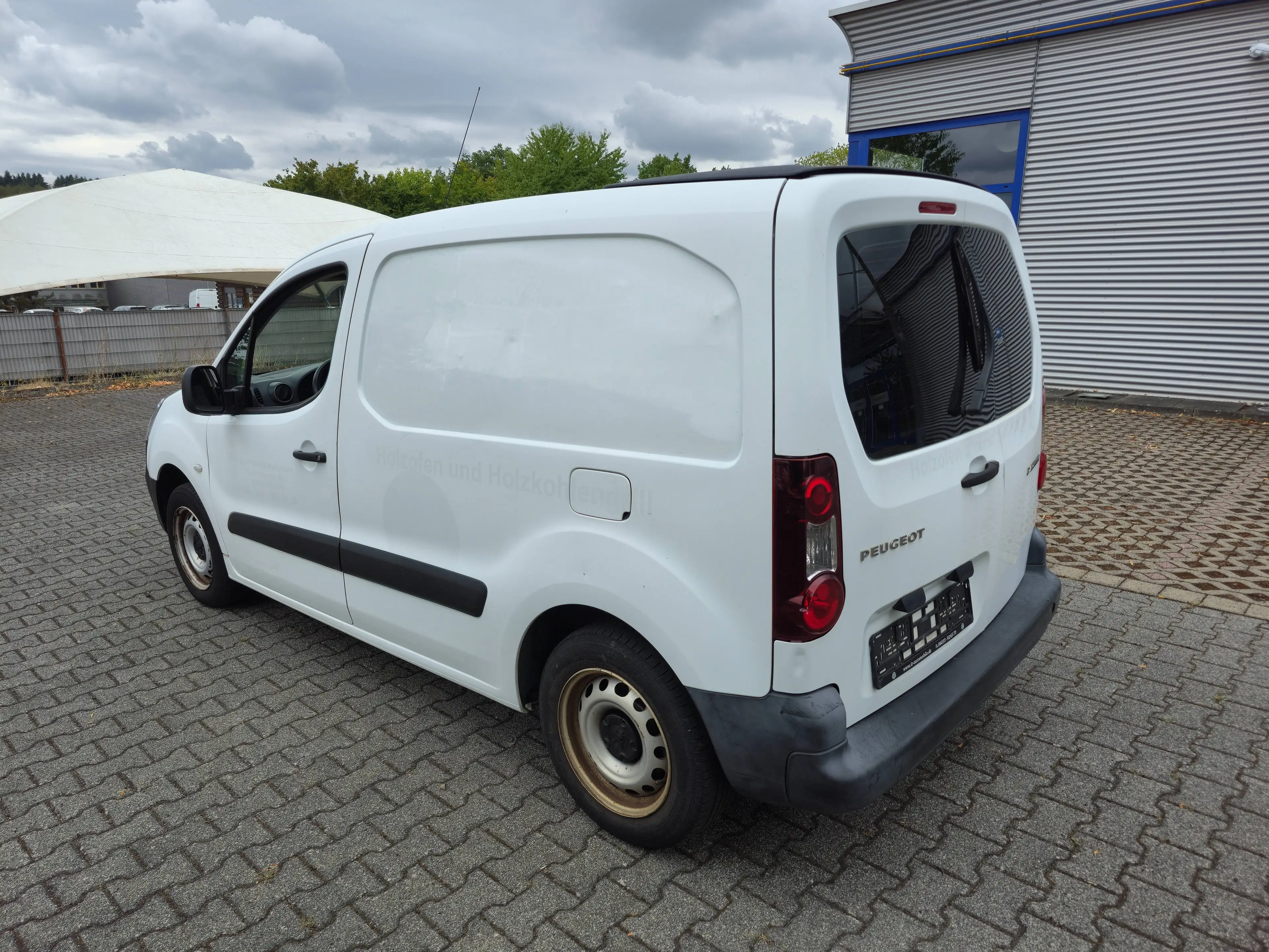 Peugeot Partner L1 Premium 1.Hand TÜV & Öl-Service NEU Top Zustand — photo 7