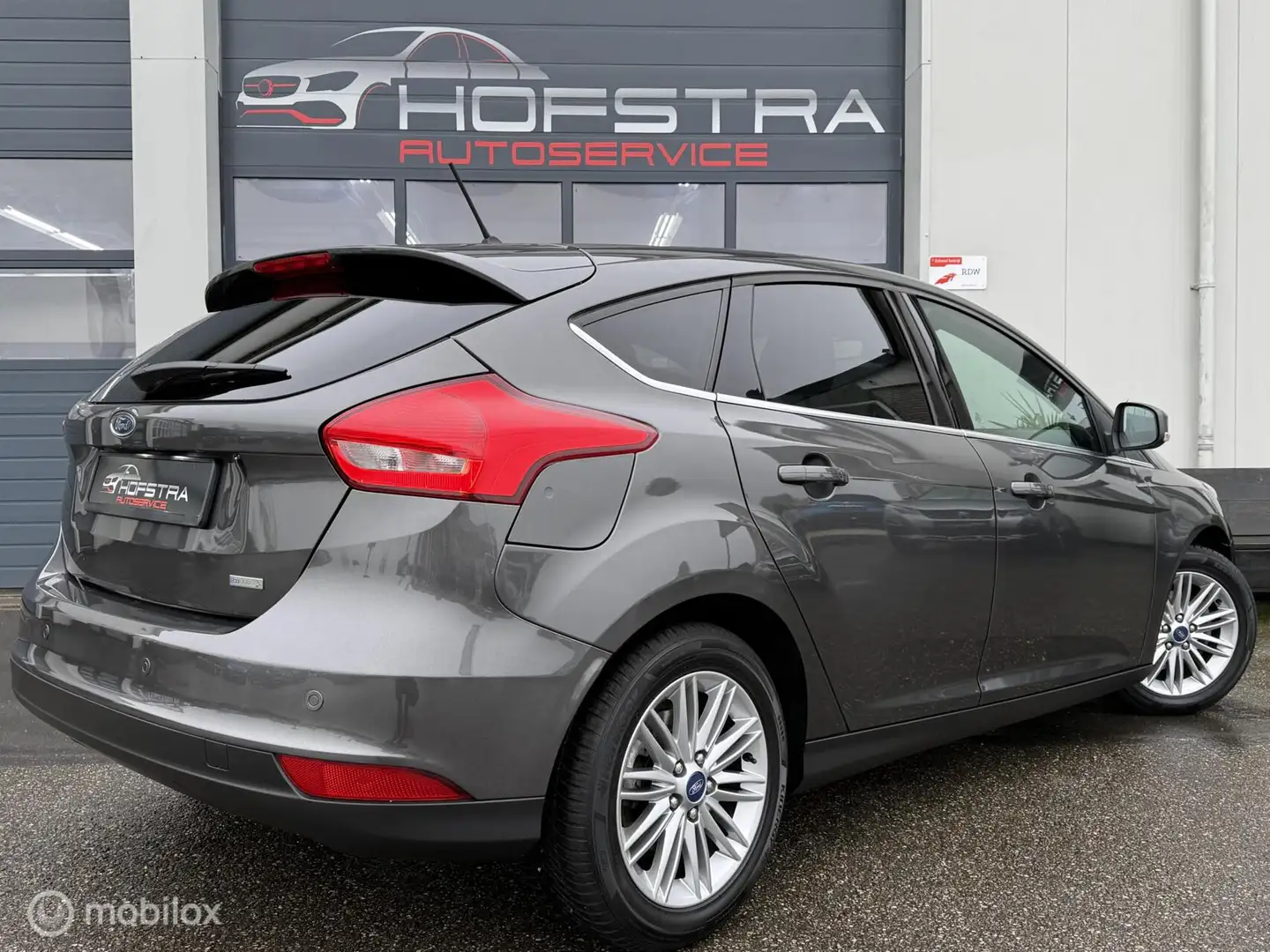 Ford Focus 1.0 Lease Edition Navi Carplay DAB Pdc Netjes! Gris - 2