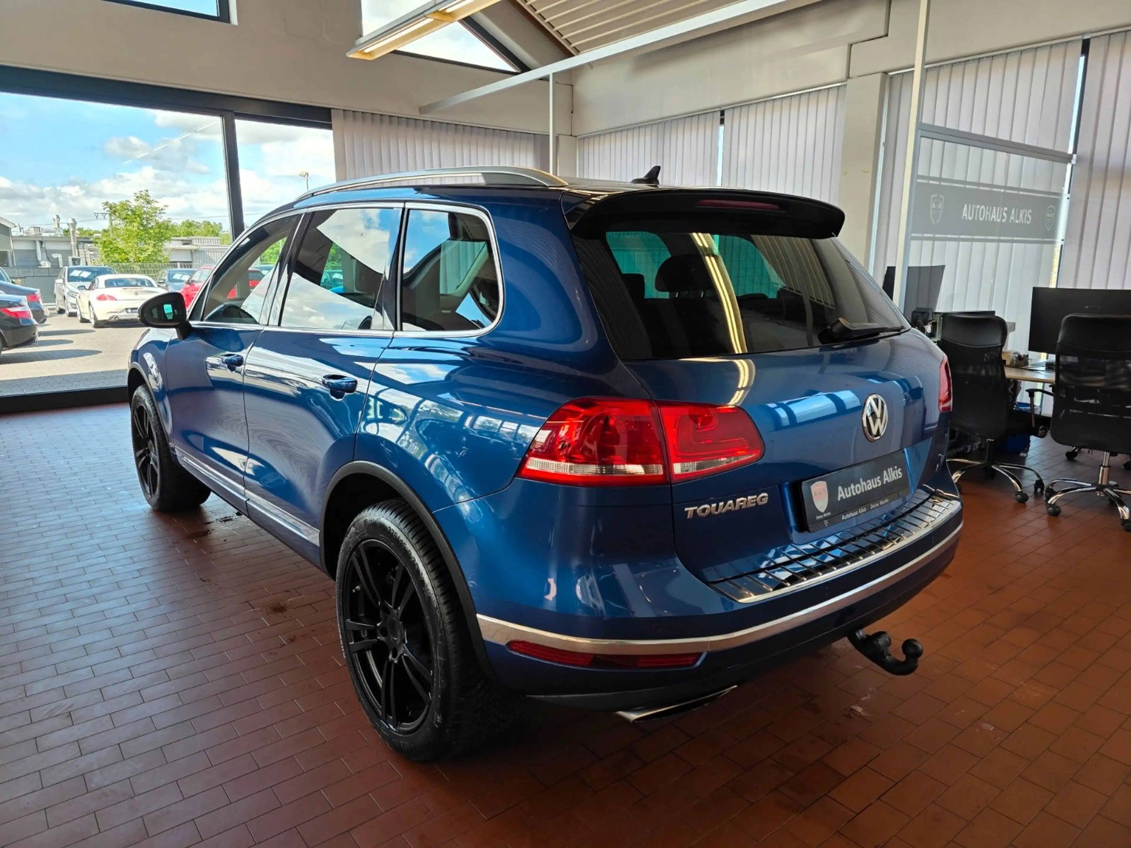 Volkswagen Touareg V6 TDI BMT+Terrain Tech+4Motion+NAVI — photo 8