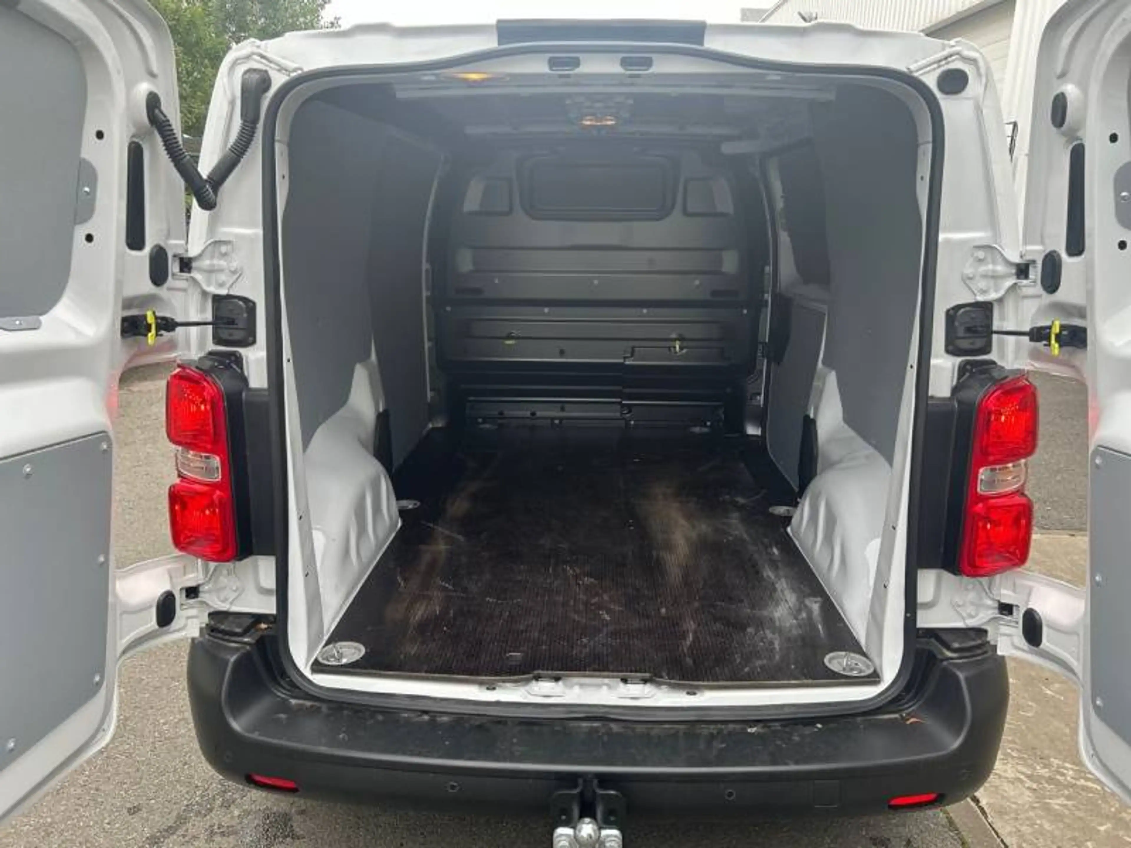 Citroen Jumpy 3 M 1.5 BlueHDi 120 S&S MAN6 - — photo 6