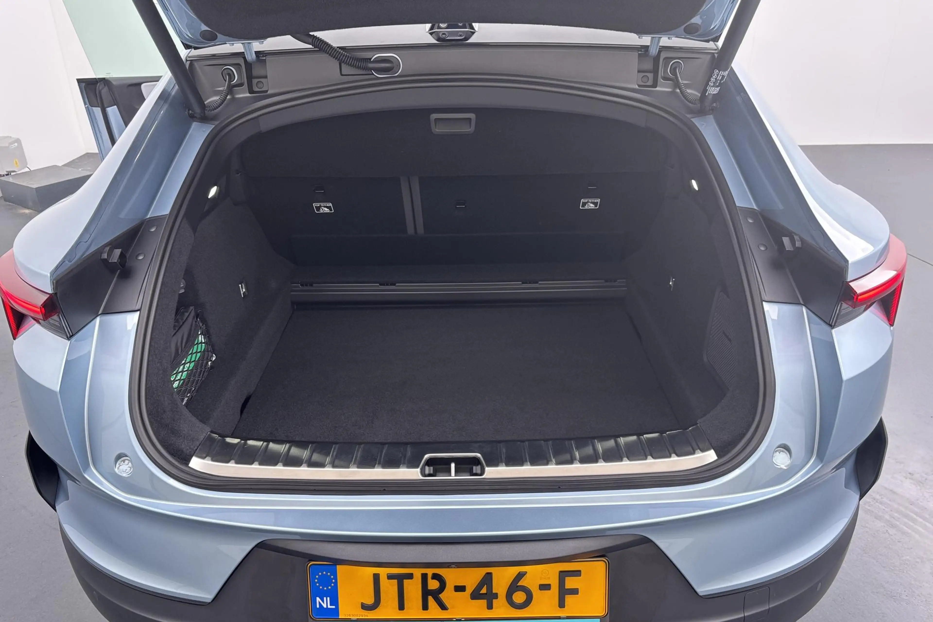 Polestar 4 Long Range Single motor Plus 100 kWh Premium elekt — photo 13