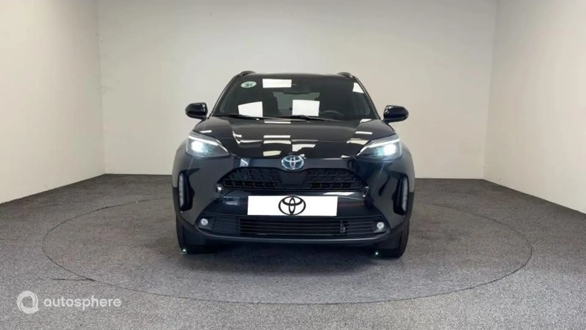 Toyota Yaris Cross 116h Design AWD-i MY22 - 2