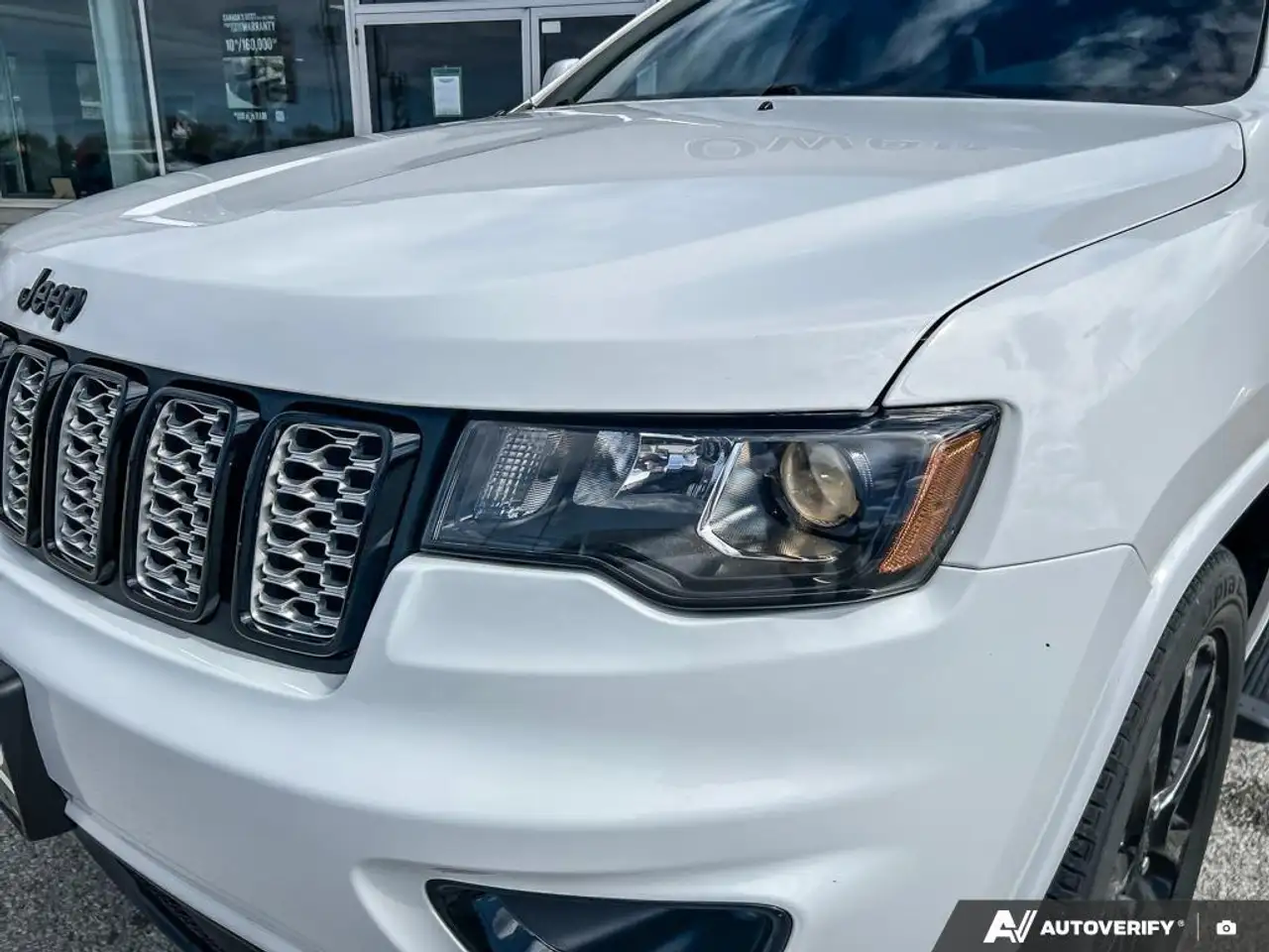 Jeep Grand Cherokee снимка Jeep Grand Cherokee