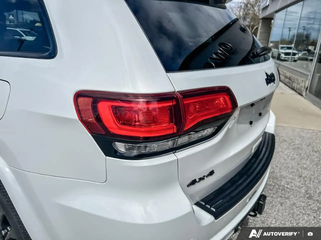 Jeep Grand Cherokee снимка Jeep Grand Cherokee