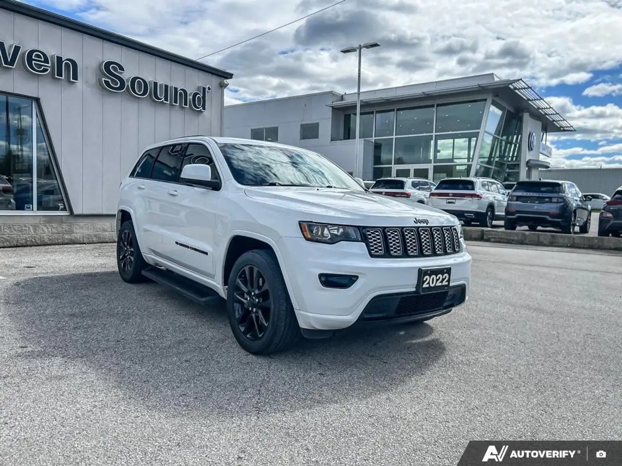 Jeep Grand Cherokee снимка Jeep Grand Cherokee