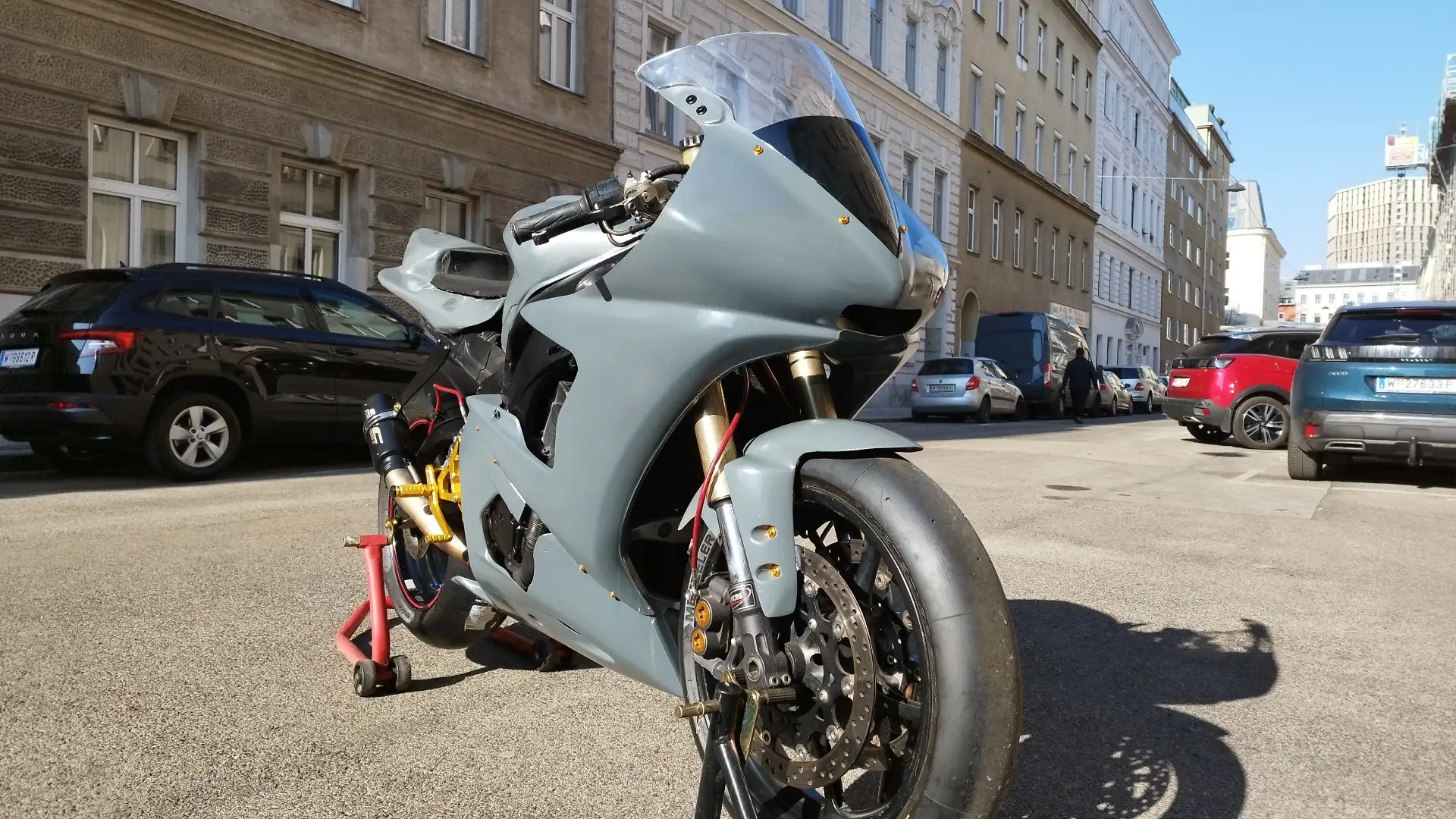 Yamaha YZF-R6 Rennsport Szürke - 2
