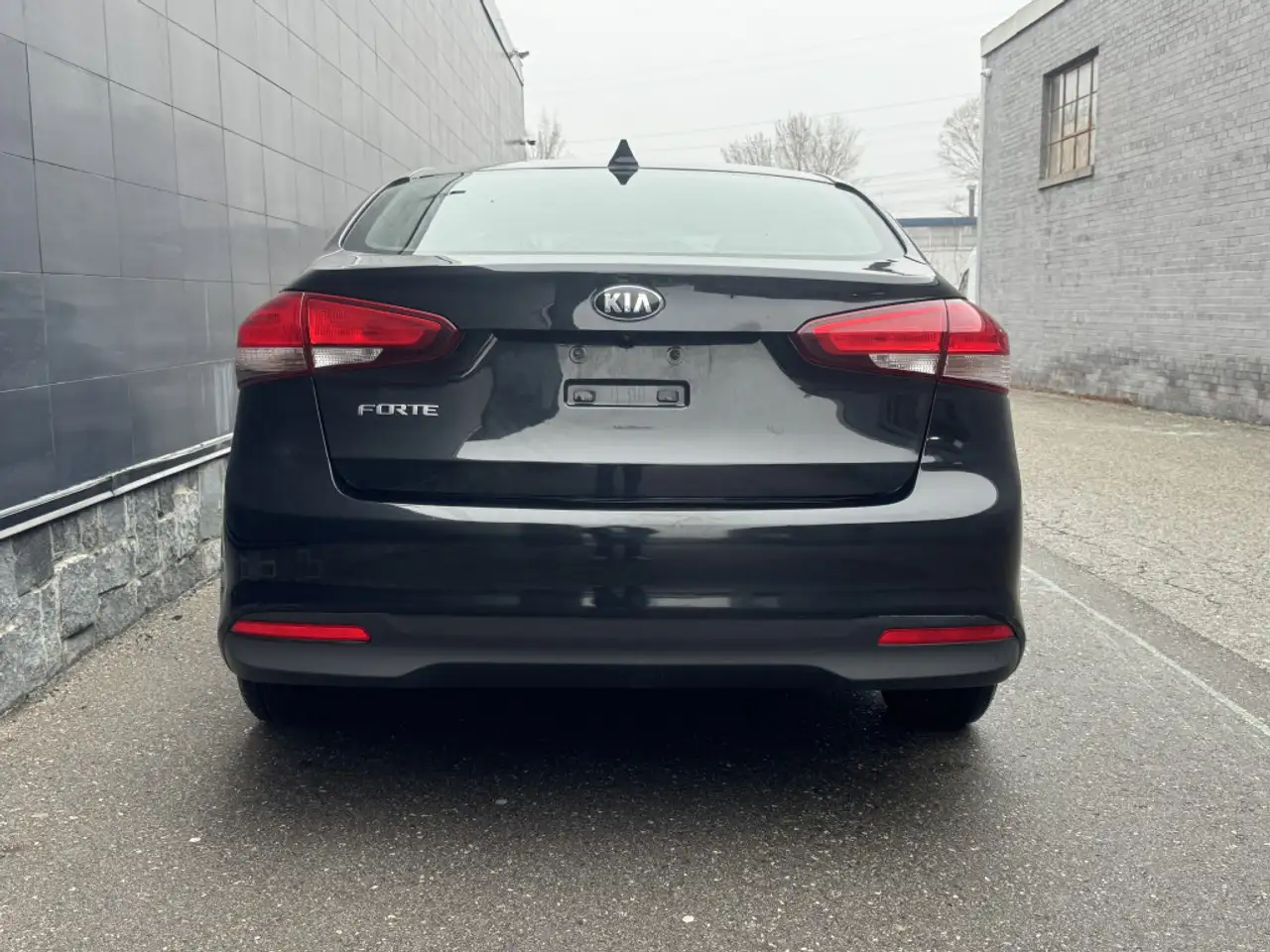 Kia Forte снимка Kia Forte