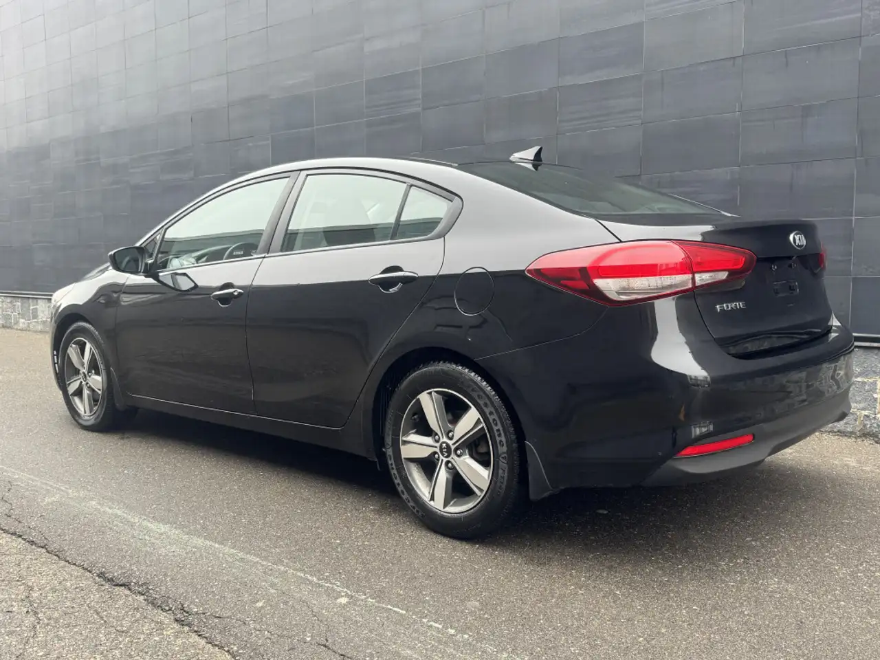Kia Forte снимка Kia Forte