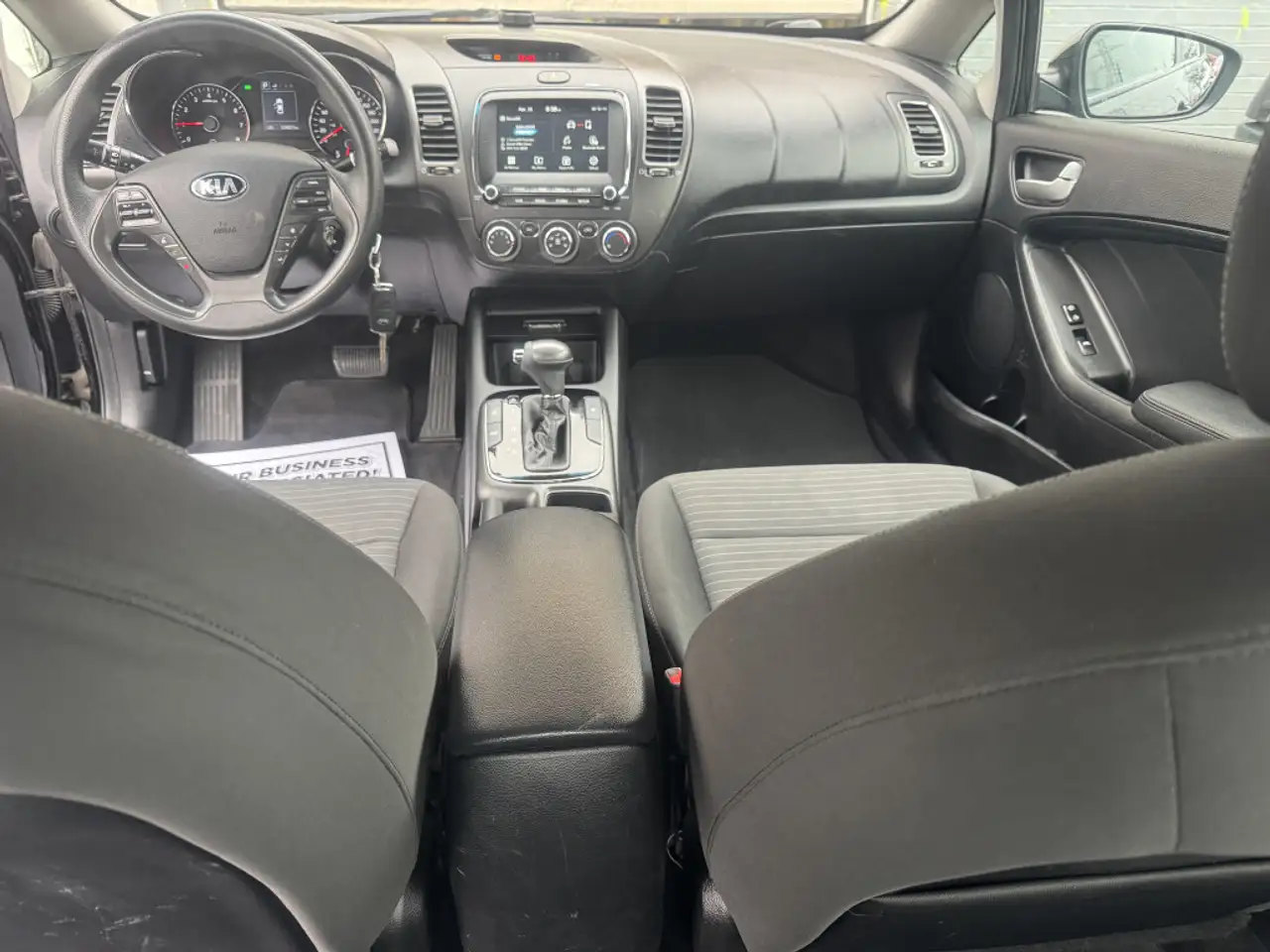 Kia Forte снимка Kia Forte