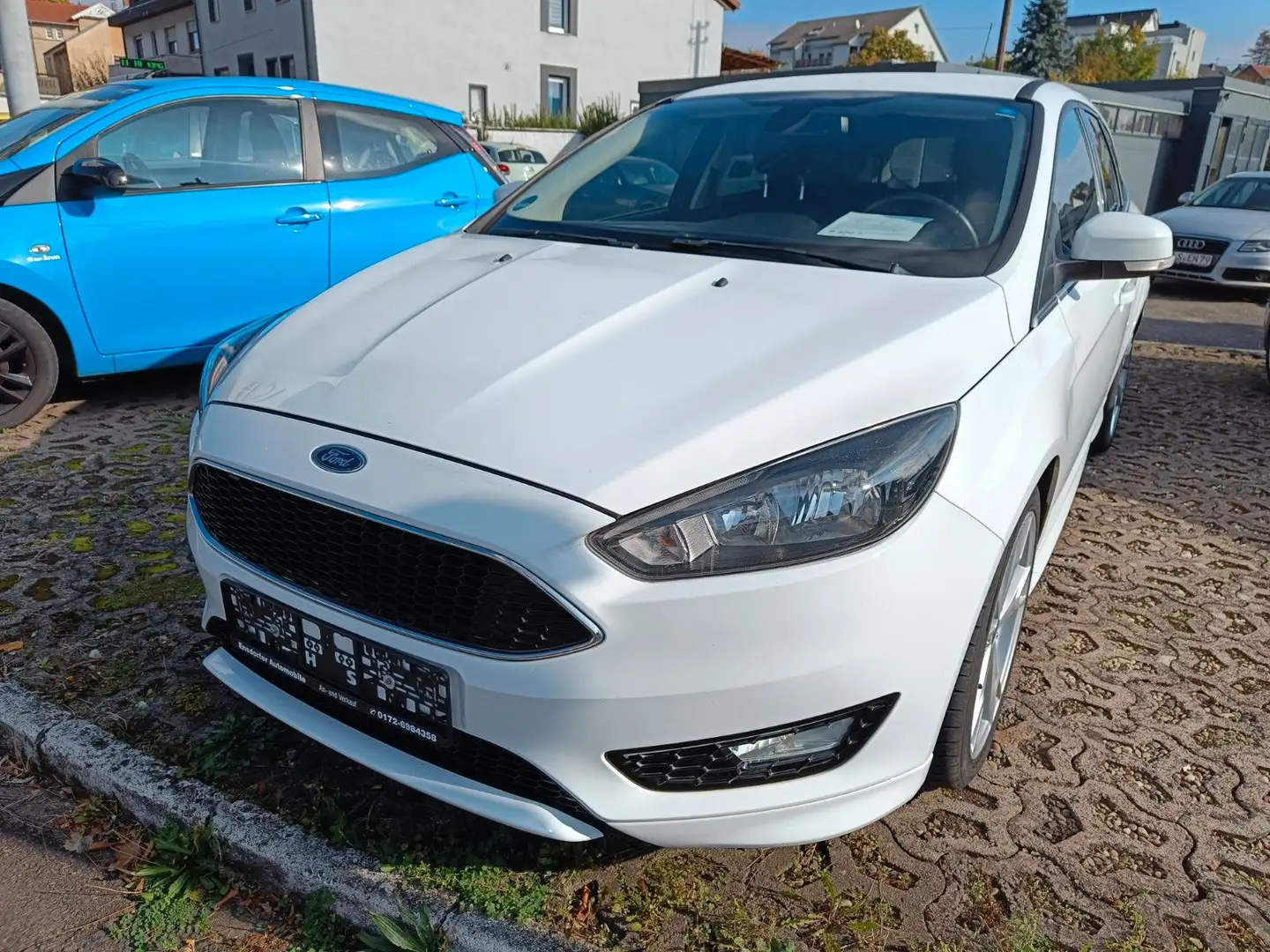 Ford Focus Turnier Titanium Weiß - 1