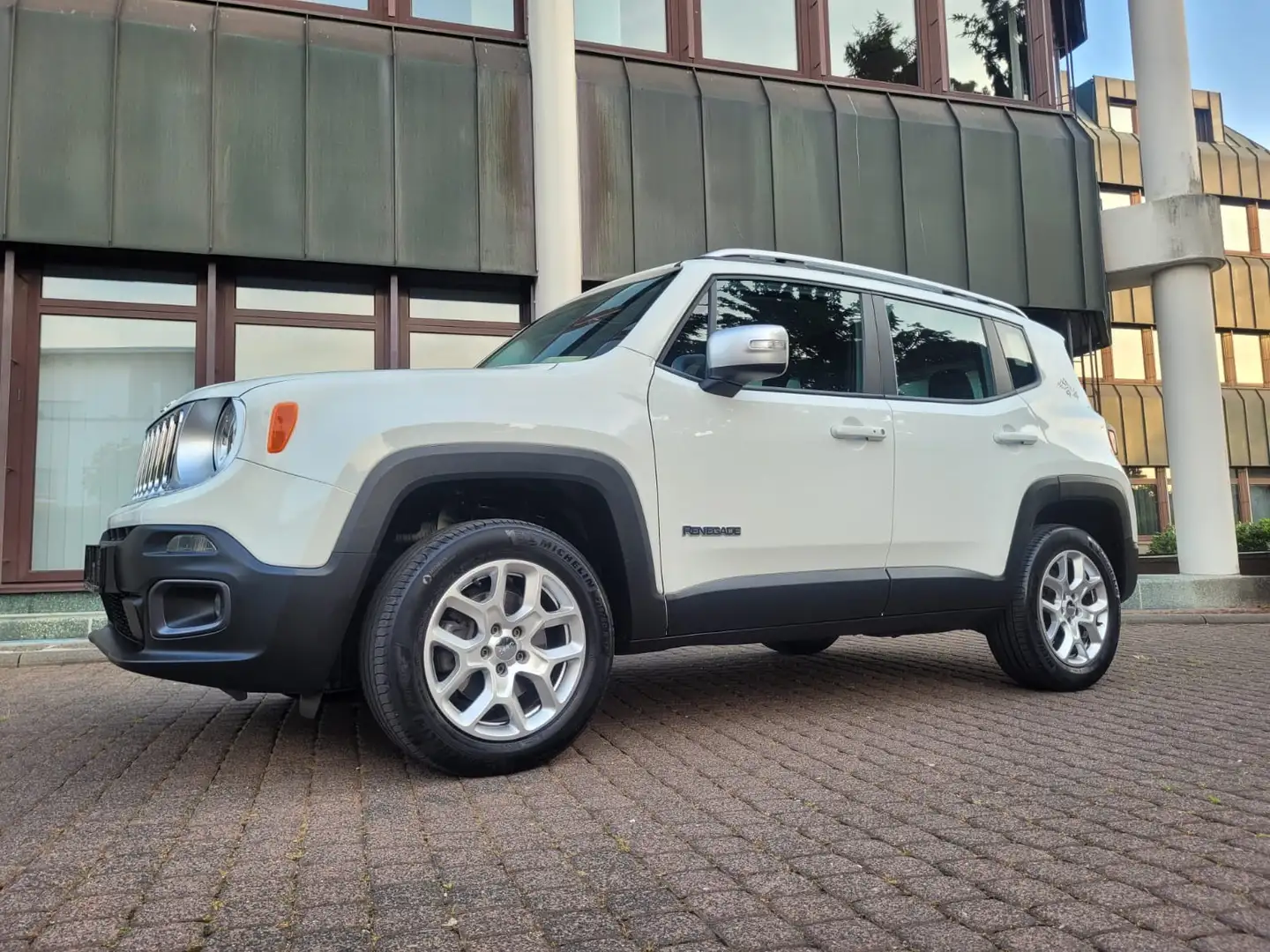 Jeep Renegade 4x4 2.0 MultiJet Active Drive Limited AHK-NAVI-EU6 Blanc - 2