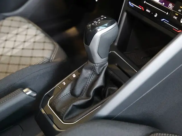 Volkswagen Taigo view 7