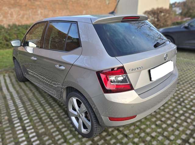 Imagine Skoda Fabia Fabia 1.0 TSI Soleil -8 fach bereift auf Alufelgen