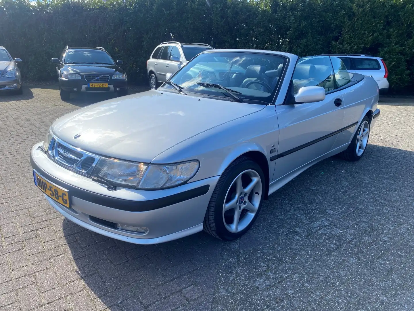 Saab 9-3 Cabrio 2.0T SE Design Edition Aut. €6570,- Netto Gris - 1