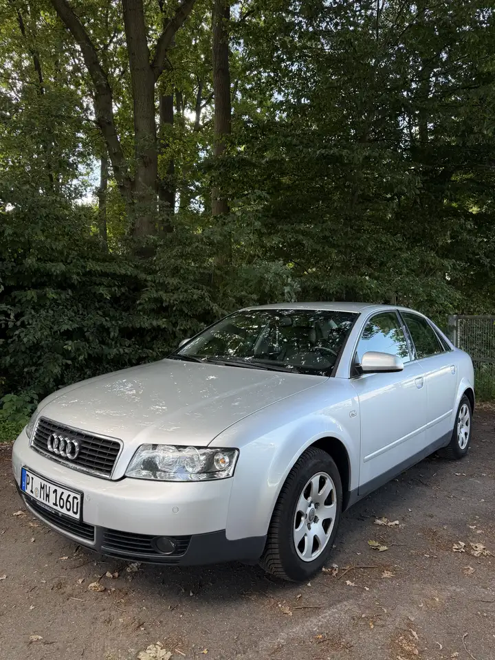 Audi A4 2.0, foto 1