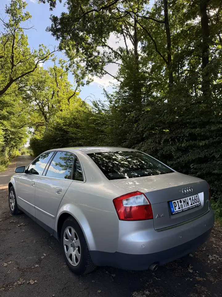 Audi A4 2.0, foto 5
