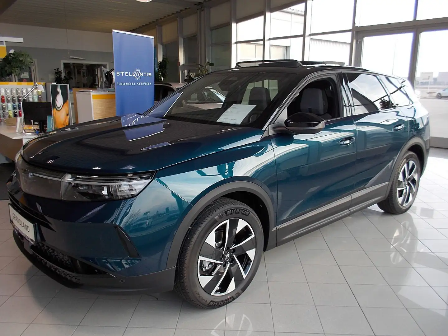 Opel Grandland 1.2 MHEV GS Aut. Blau - 1