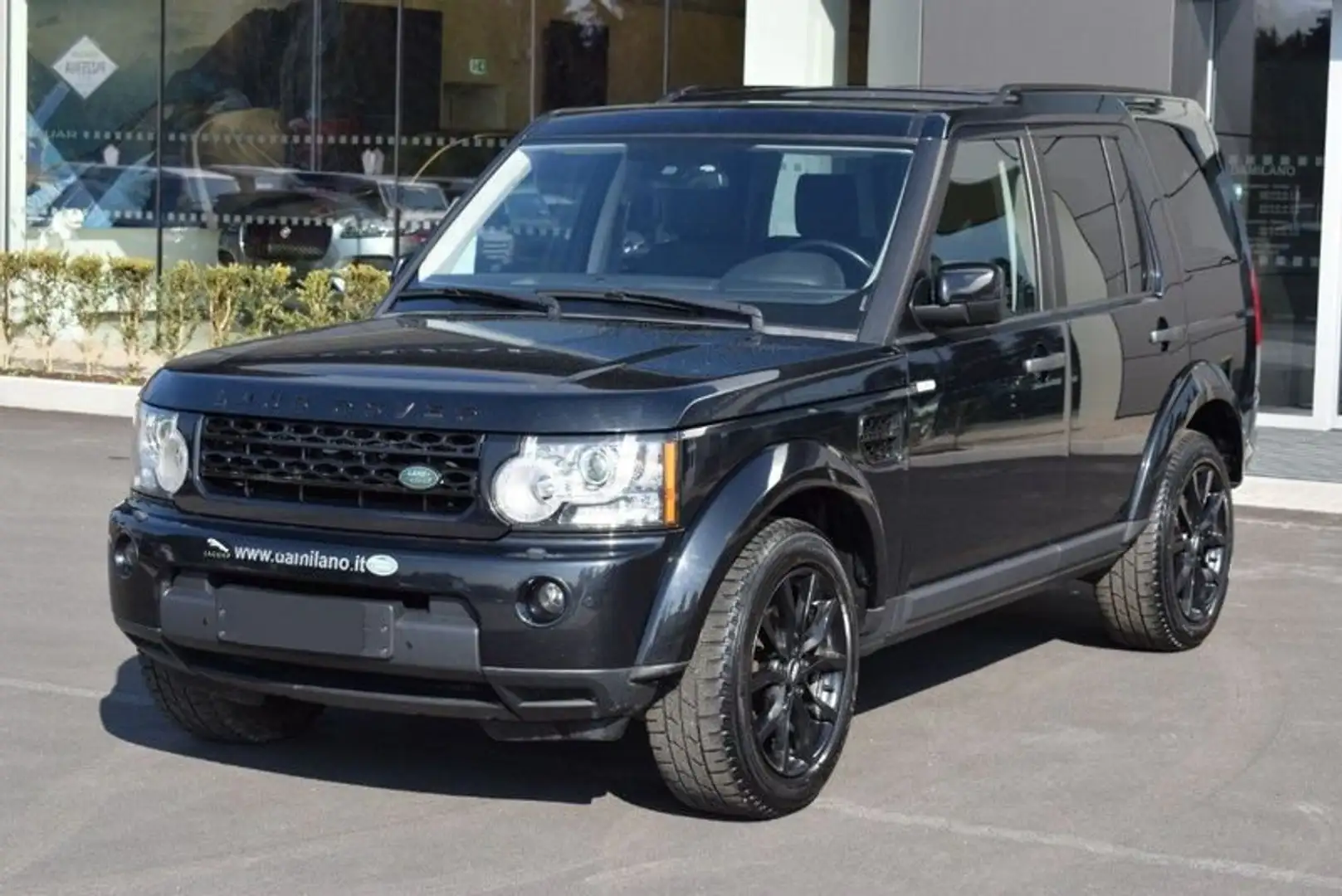 Land Rover Discovery 3.0 SDV6 SE 255CV - 7 POSTI Nero - 1