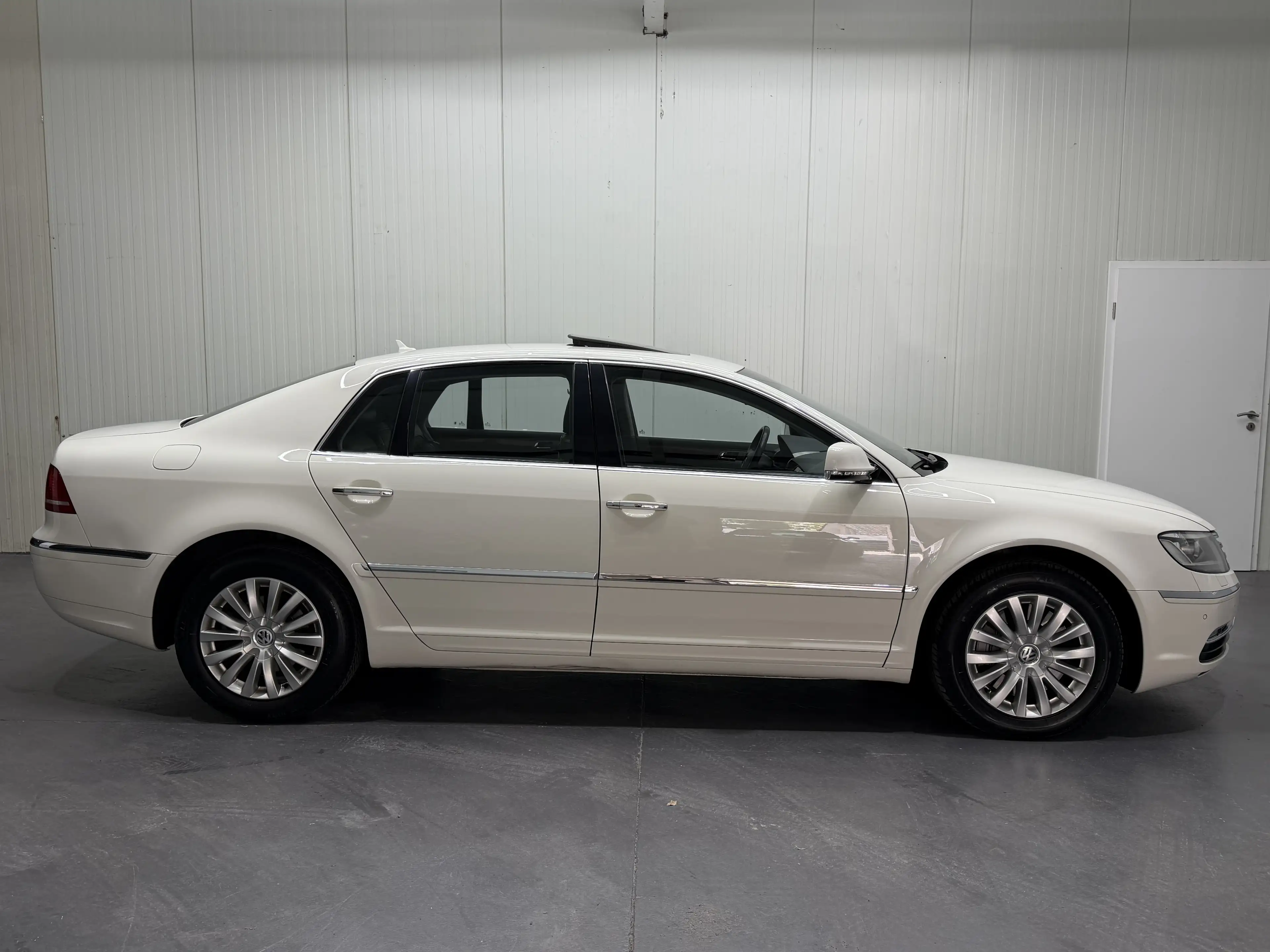Volkswagen Phaeton V6 TDI 5-Sitzer 4Motion AHK*Dynaudio*R-Cam*Standh — photo 2