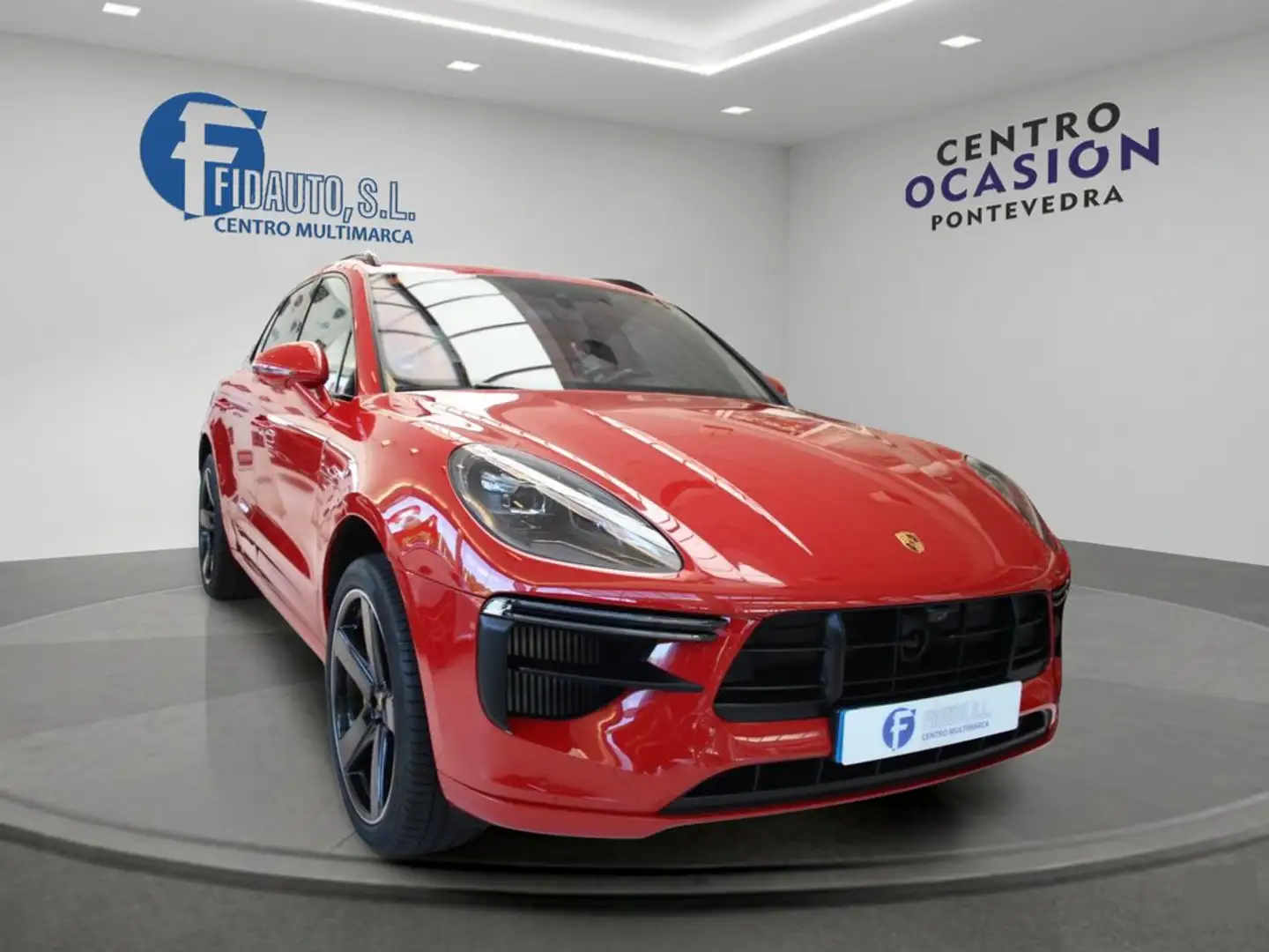 Porsche Macan Turbo Aut. Rojo - 2