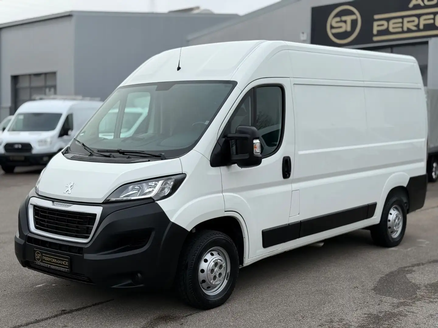 Peugeot Boxer 335 L2H2 Premium KLIMA KAMERA SORTIMO AHK Blanc - 1
