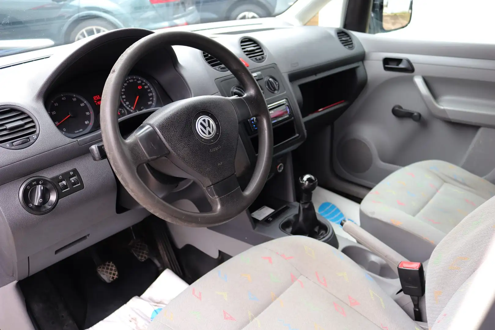 Volkswagen Caddy Kastenwagen 1.HAND*Bluetooth*USB+AUX* Weiß - 2