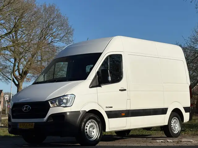 Hyundai H 350 150PK|EURO6|airco|cruise|achteruitrijcamera|3000KG